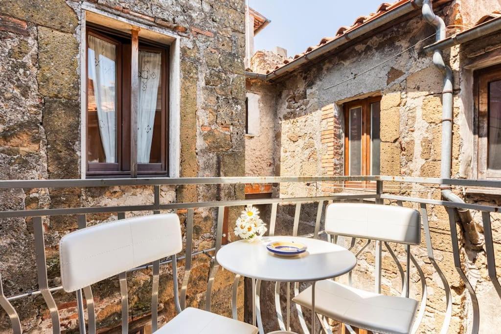 Ferienwohnung Casa Nel Corso Pitigliano Exterior foto